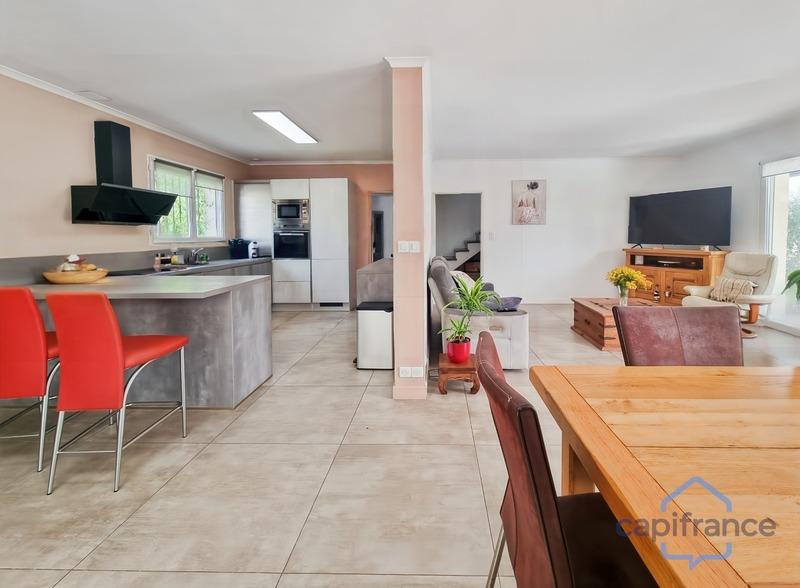 Maison - 110 m² - 4 pièces