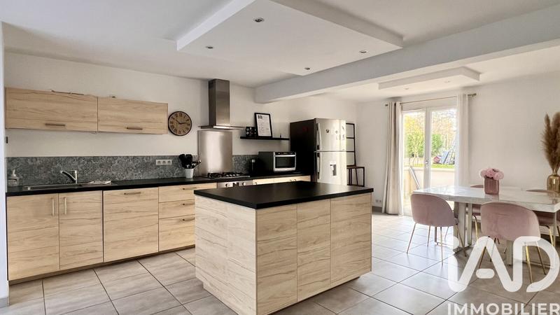 Maison de village - 130 m² - 6 pièces