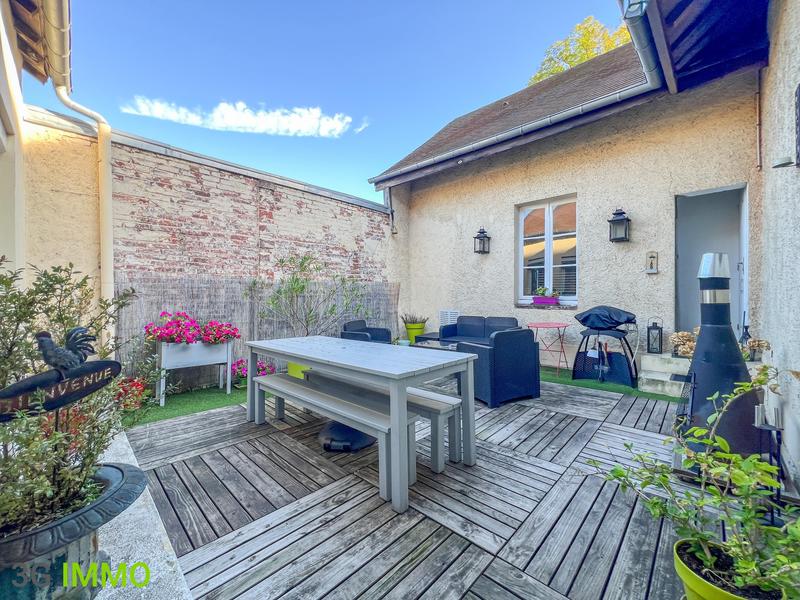 Loft - 98 m² - 4 pièces