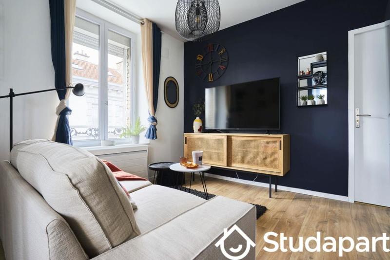 Chambre - 10 m² - 1 pièce