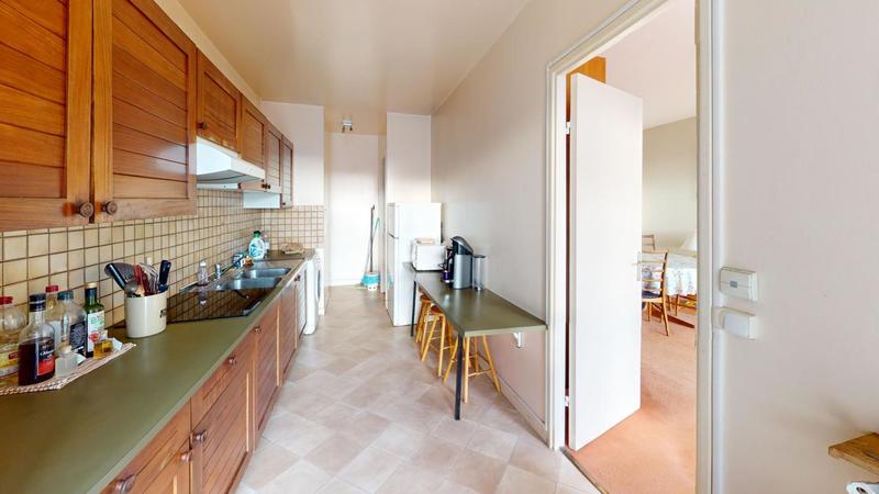 Appartement - 90 m² - 5 pièces