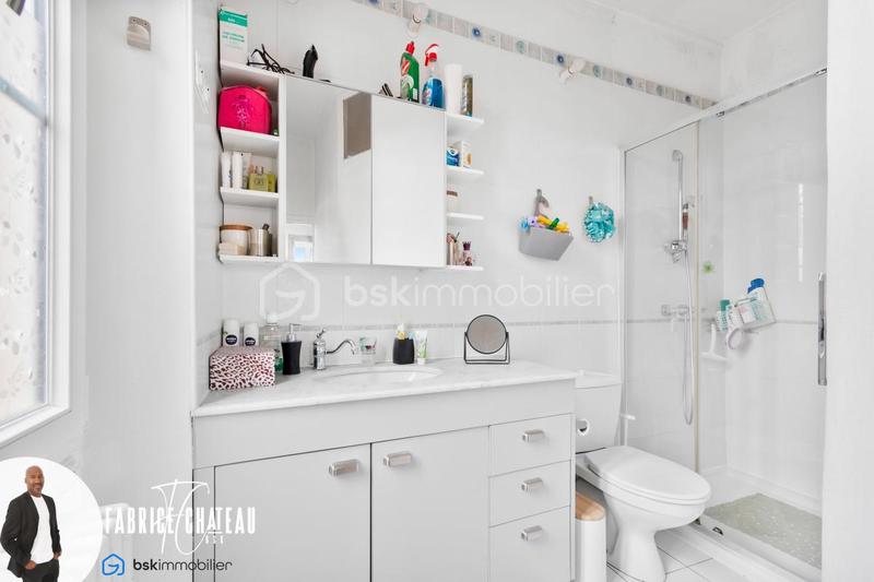 Maison - 200 m² - 8 pièces