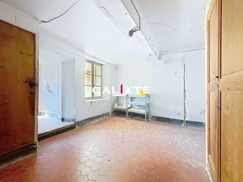 Maison ancienne - 245 m² - 10 pièces