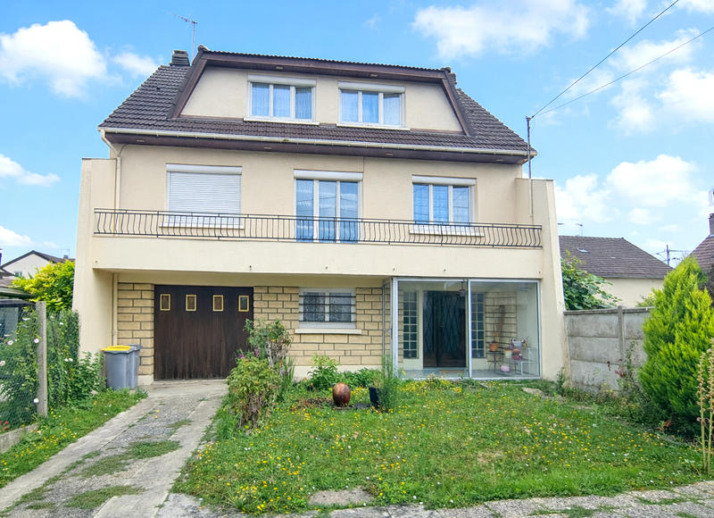 Maison - 130 m² - 6 pièces