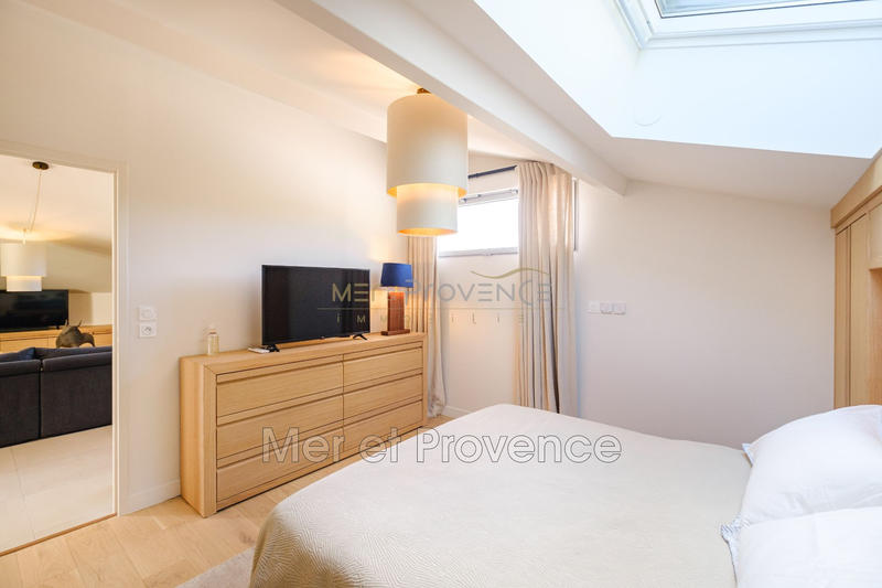 Appartement - 90 m² - 3 pièces