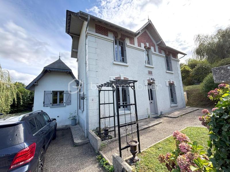 Villa - 96 m² - 5 pièces