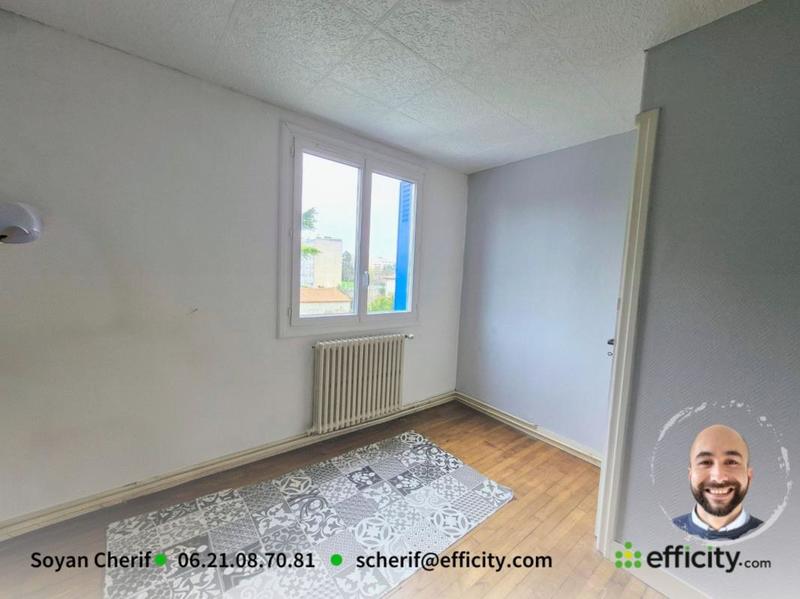 Maison - 99 m² - 5 pièces