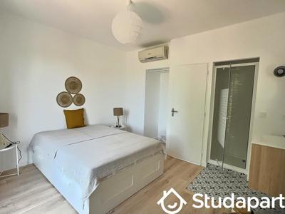 Chambre - 9 m² - 1 pièce