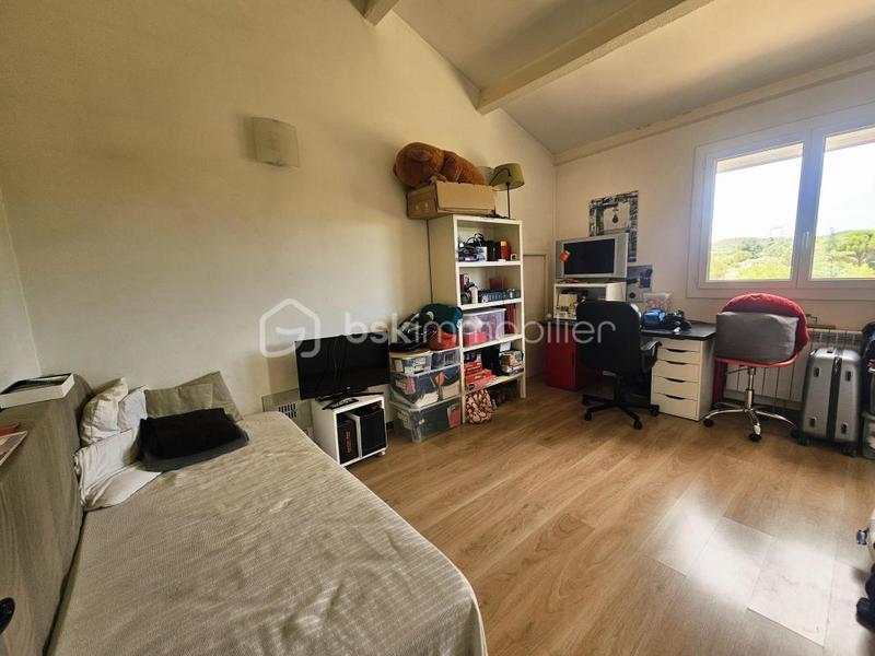 Villa - 192 m² - 9 pièces