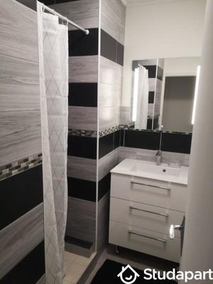 Chambre - 14 m² - 1 pièce