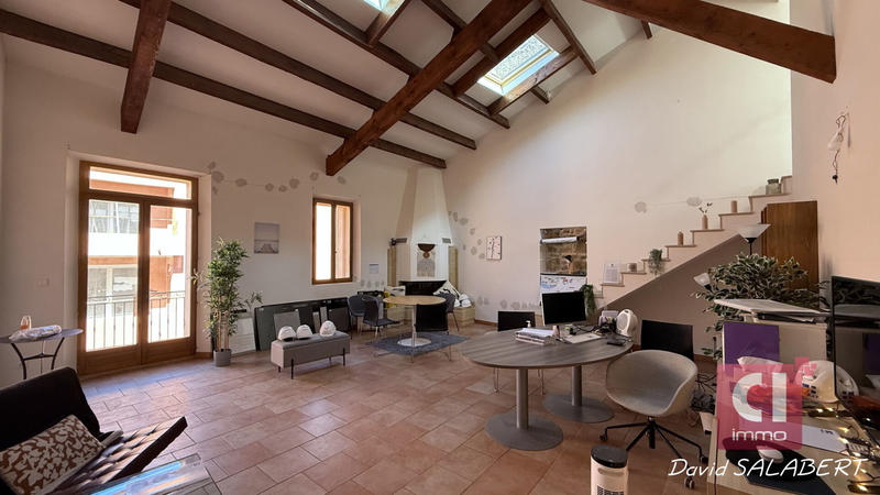 Maison de ville - 208 m² - 7 pièces