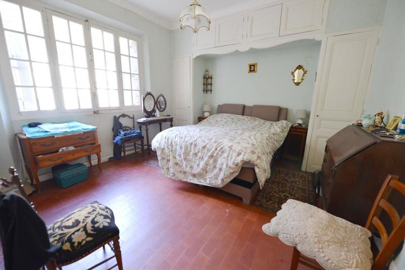 Maison - 211 m² - 6 pièces