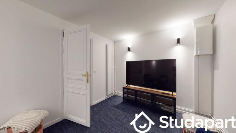 Chambre - 10 m² - 1 pièce