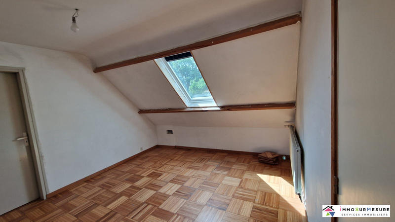 Maison - 165 m² - 8 pièces