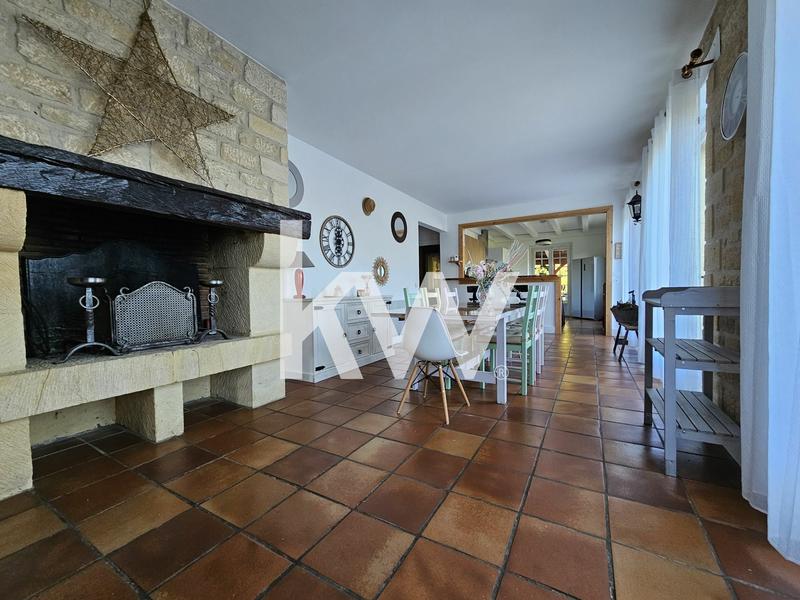 Maison - 257 m² - 6 pièces