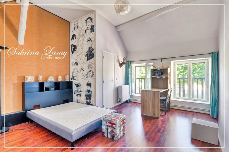 Appartement - 140 m² - 5 pièces