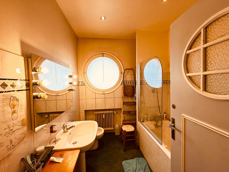 Appartement - 146 m² - 6 pièces