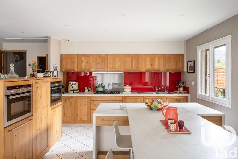 Maison - 149 m² - 6 pièces