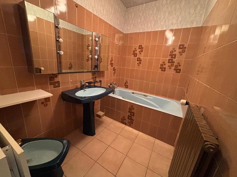 Appartement - 125 m² - 6 pièces