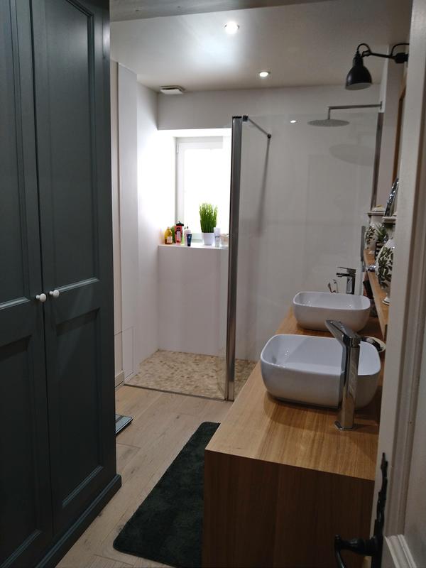 Maison - 240 m² - 7 pièces