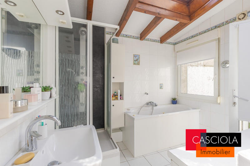 Appartement - 150 m² - 6 pièces