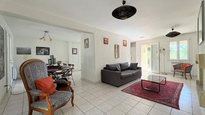 Maison - 170 m² - 6 pièces