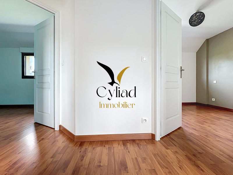 Maison contemporaine - 136 m² - 6 pièces