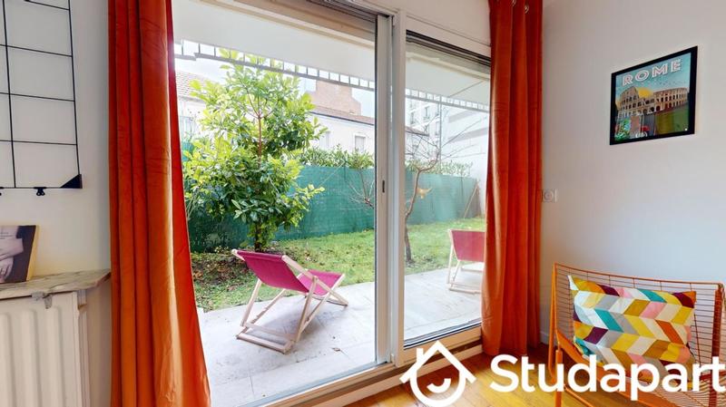 Chambre - 10 m² - 1 pièce