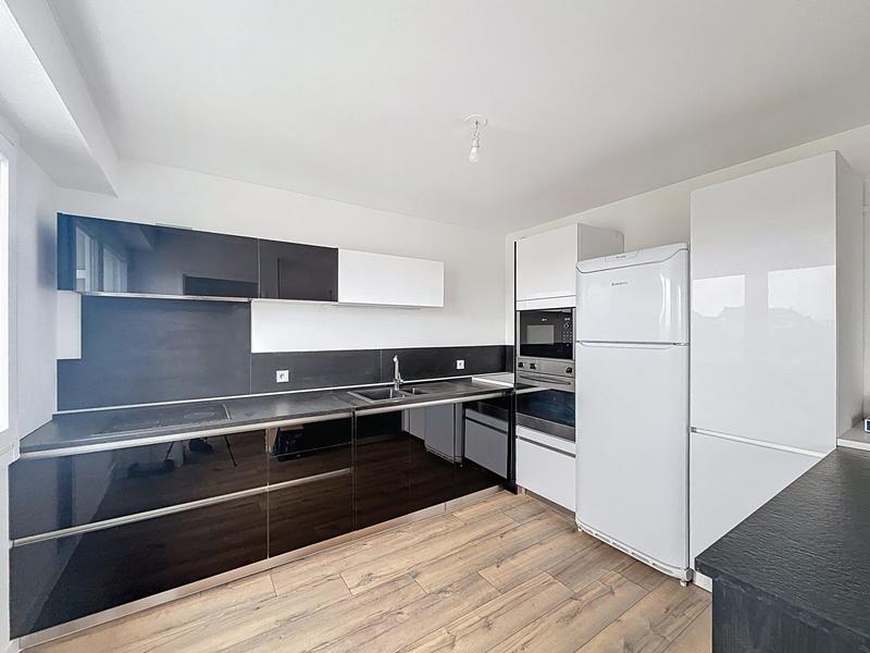 Appartement - 102 m² - 4 pièces