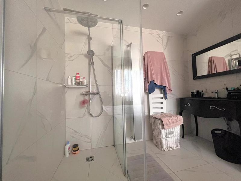 Maison - 155 m² - 7 pièces