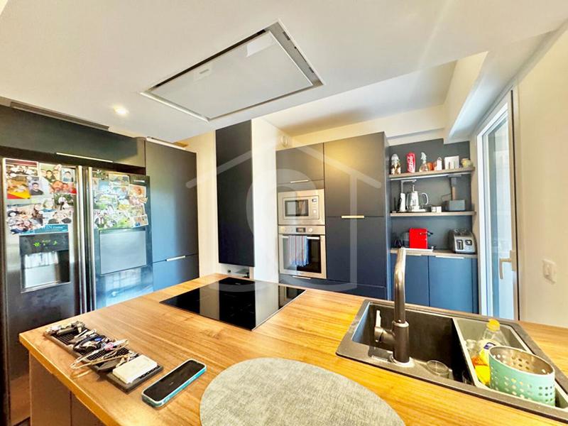 Appartement - 72 m² - 3 pièces