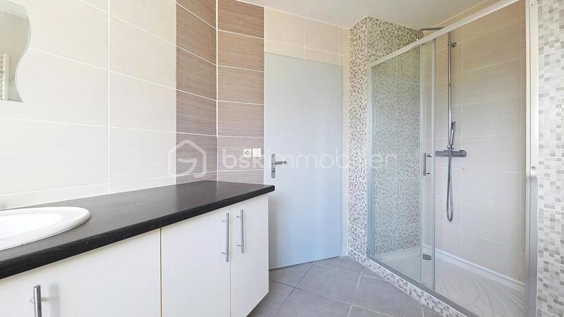 Maison - 138 m² - 5 pièces