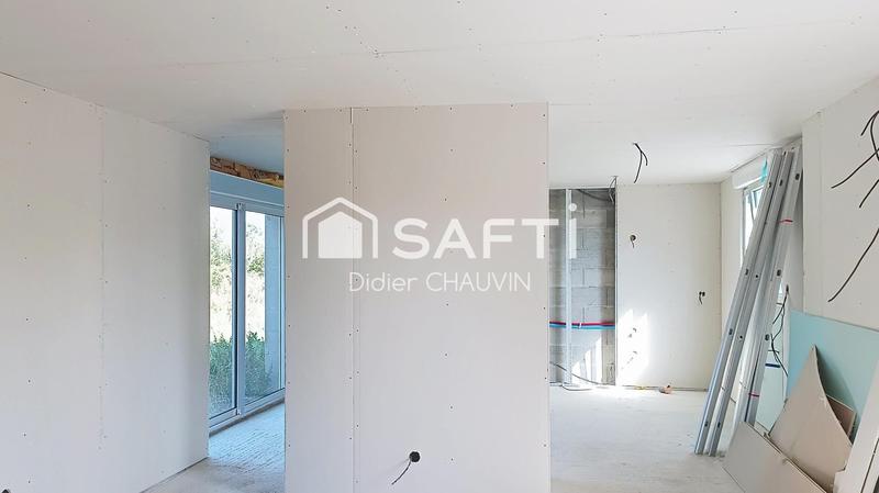 Maison - 300 m² - 12 pièces