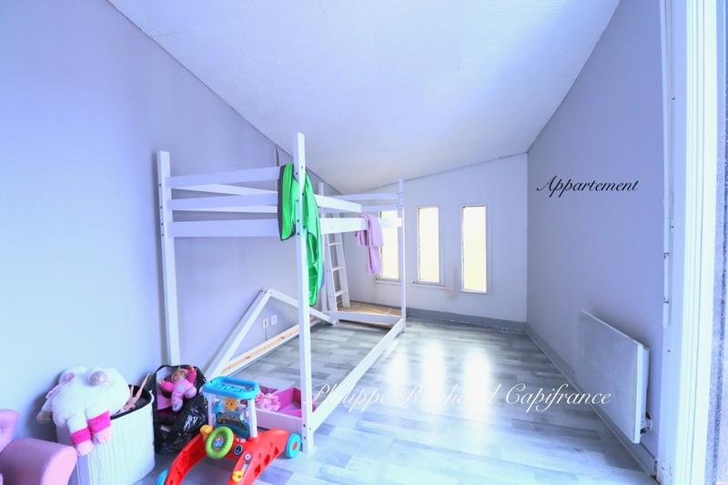 Maison - 420 m² - 17 pièces