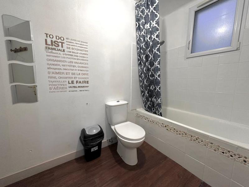 Maison - 95 m² - 5 pièces