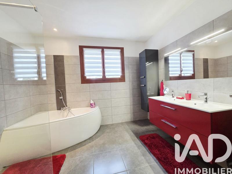 Maison - 176 m² - 6 pièces