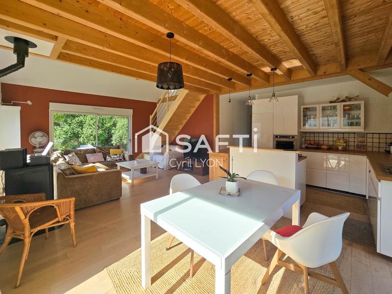 Maison - 104 m² - 5 pièces