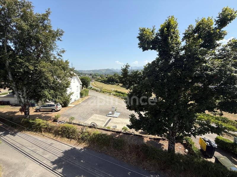 Maison - 220 m² - 11 pièces