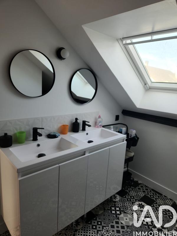 Maison - 137 m² - 5 pièces