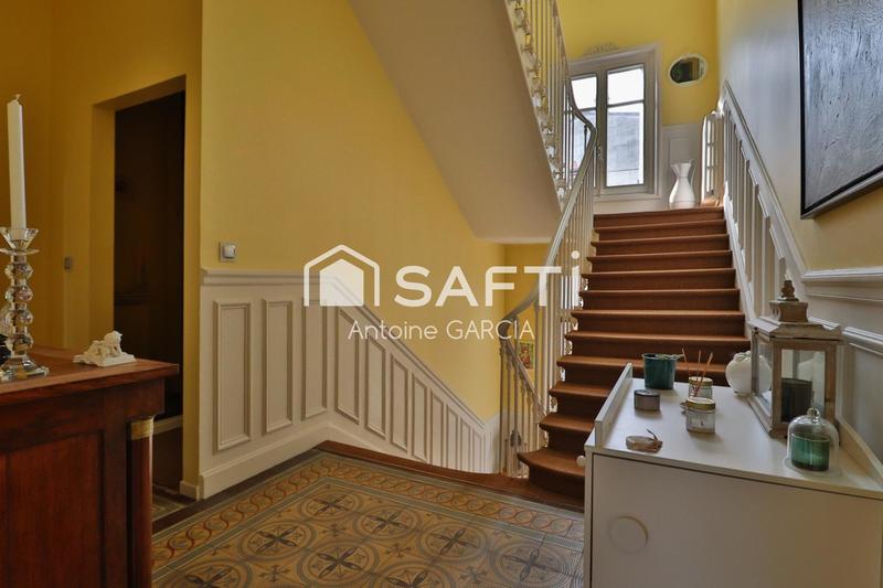 Maison de maîtres - 600 m² - 12 pièces