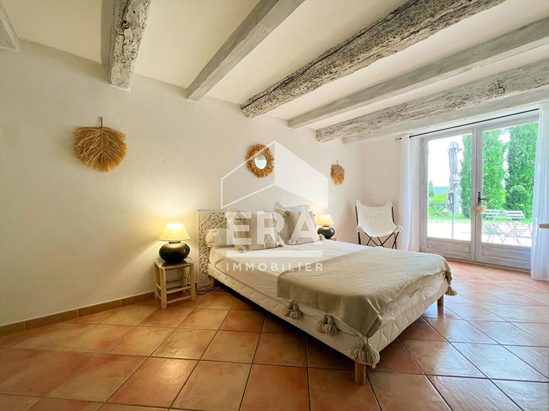 Maison - 340 m² - 12 pièces