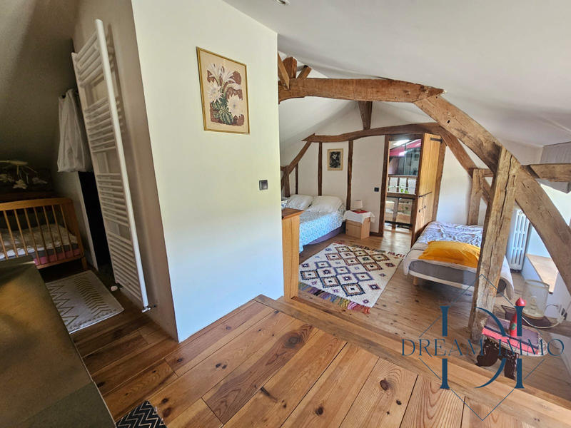 Maison - 340 m² - 14 pièces