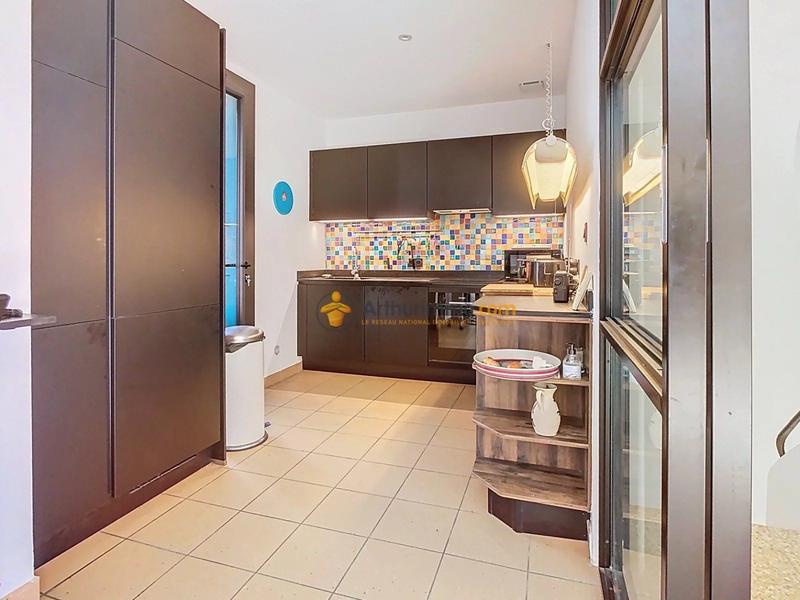 Maison - 140 m² - 6 pièces