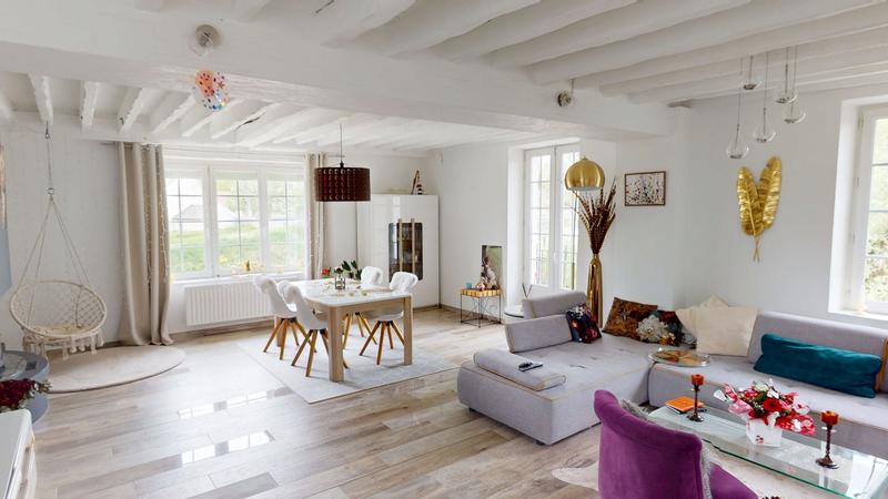 Maison - 345 m² - 12 pièces