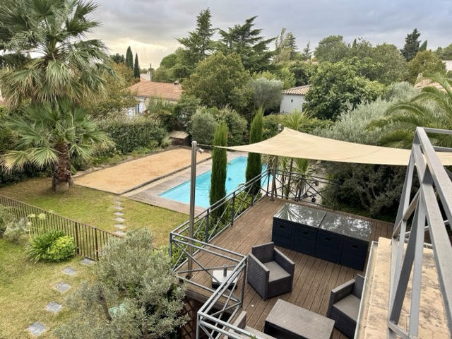 Maison - 194 m² - 6 pièces