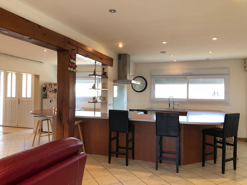 Pavillon - 185 m² - 9 pièces