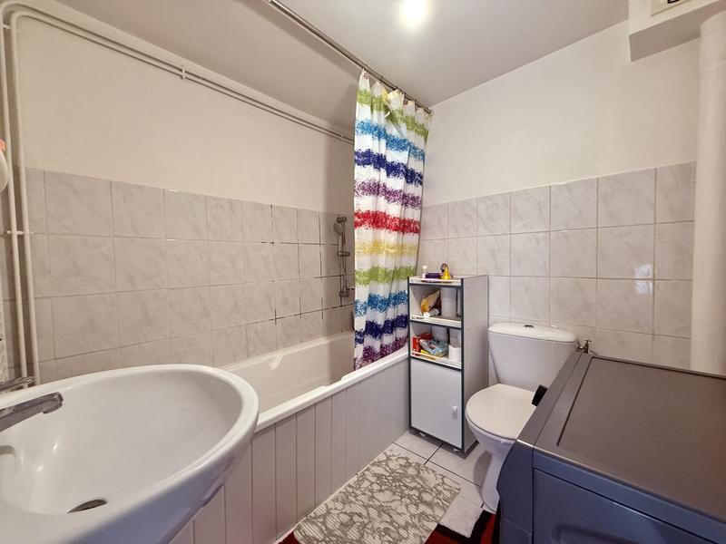 Maison - 101 m² - 6 pièces