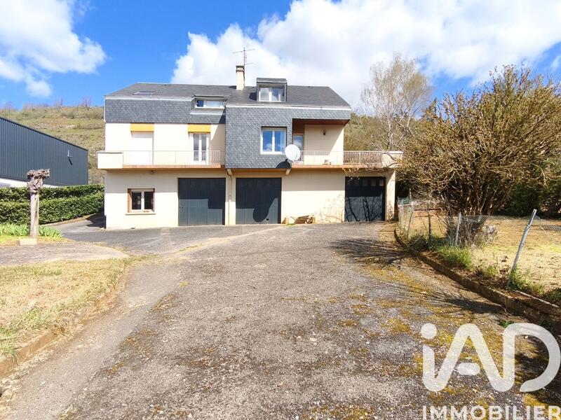 Maison - 210 m² - 8 pièces