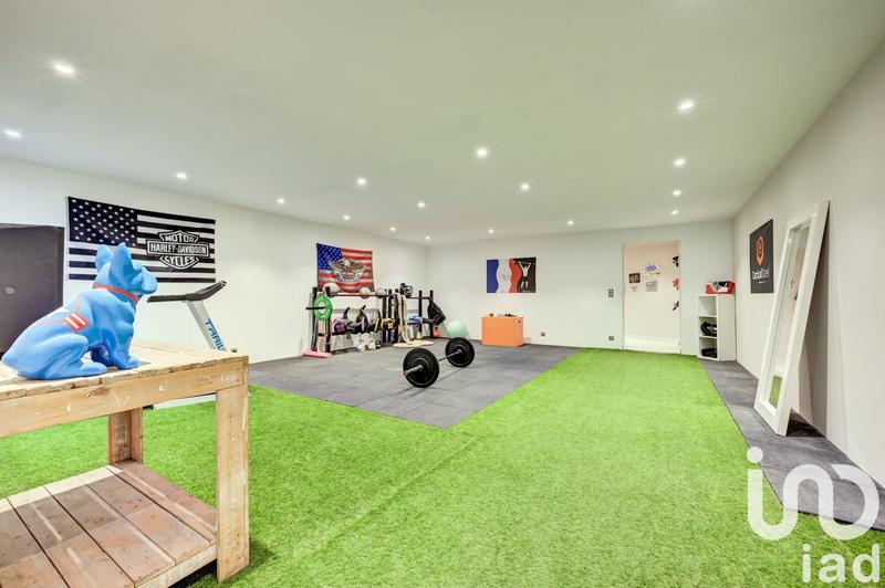 Maison - 288 m² - 8 pièces