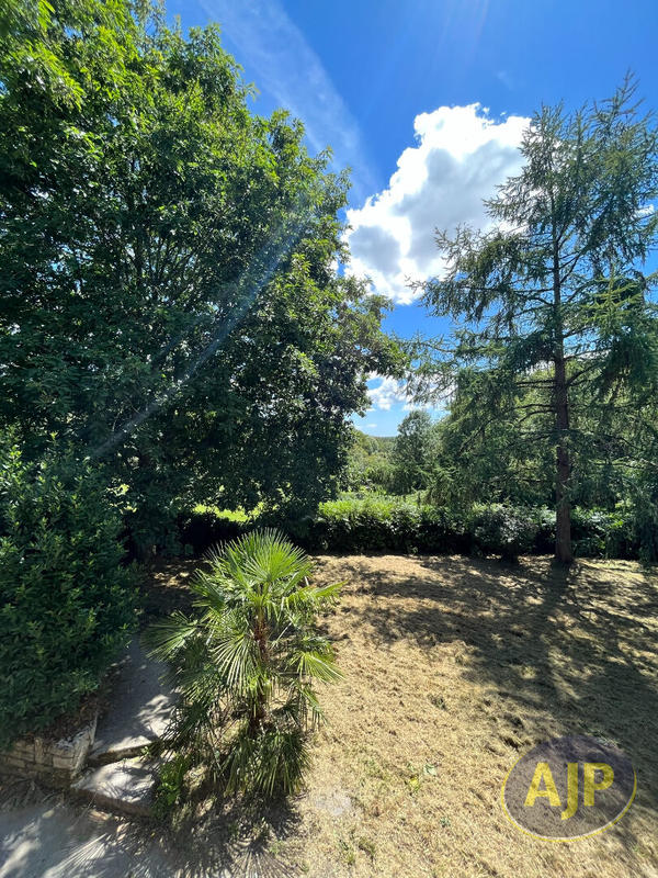 Maison - 96 m² - 5 pièces